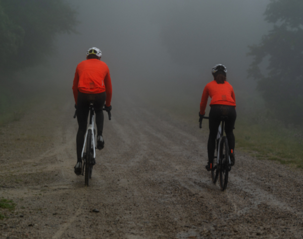 Guía completa de ropa para ciclismo invernal: cómo vestirse por capas para el frío