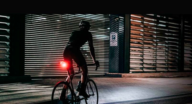 Cómo elegir la mejor luz delantera y trasera para la bicicleta