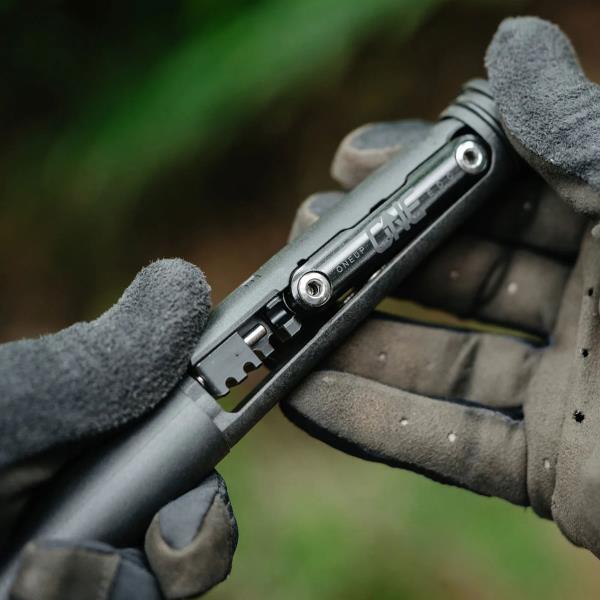 One Up Edc Tool V2 Black Mammoth