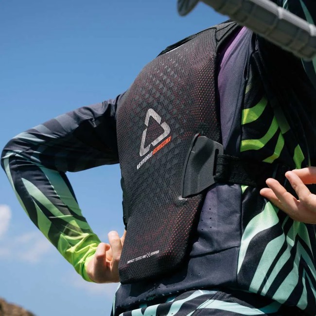 Brustschutz Leatt Protector De Pecho 4.5 Hybrid