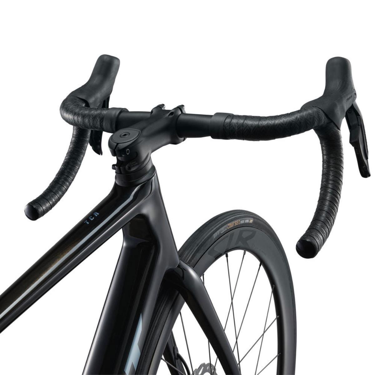 Giant TCR Advanced Pro 1 Disc Mens 2020 Carbon Road Bike in Red
