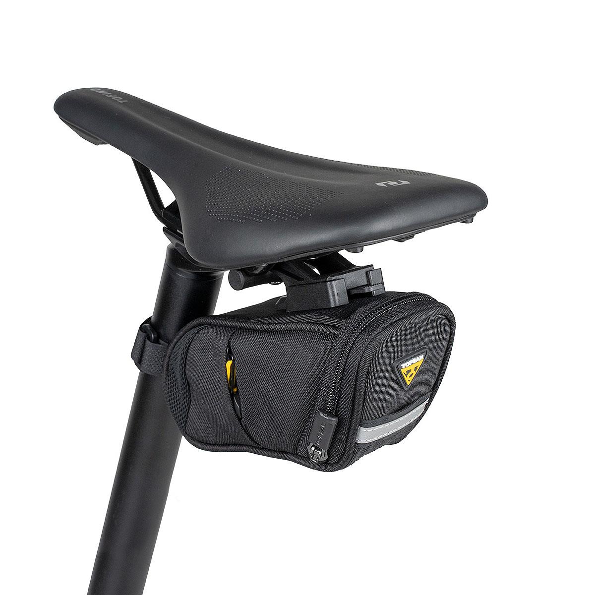 Borsa Da Sottosella Topeak Aero Wedge: Sottile E Aerodinamica Per Selle Sportive, Capacità 0.66L, Con Strisce Riflettenti, 15000006