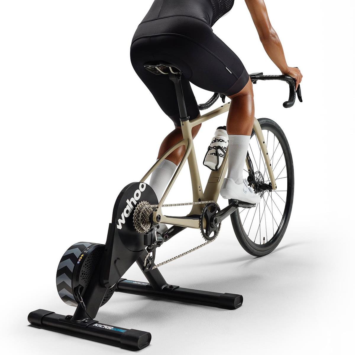 アクセサリー KICKR CORE 2 with 11-Speed Cassette Wahoo Fitness KICKR Core 2 Cassete de 11 velocidades | Amazon.com.br